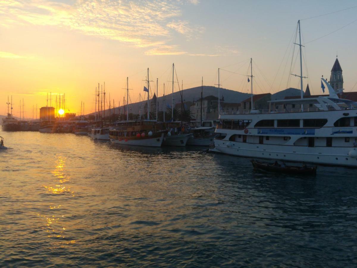 Holiday home Ruzmarin Trogir Dış mekan fotoğraf